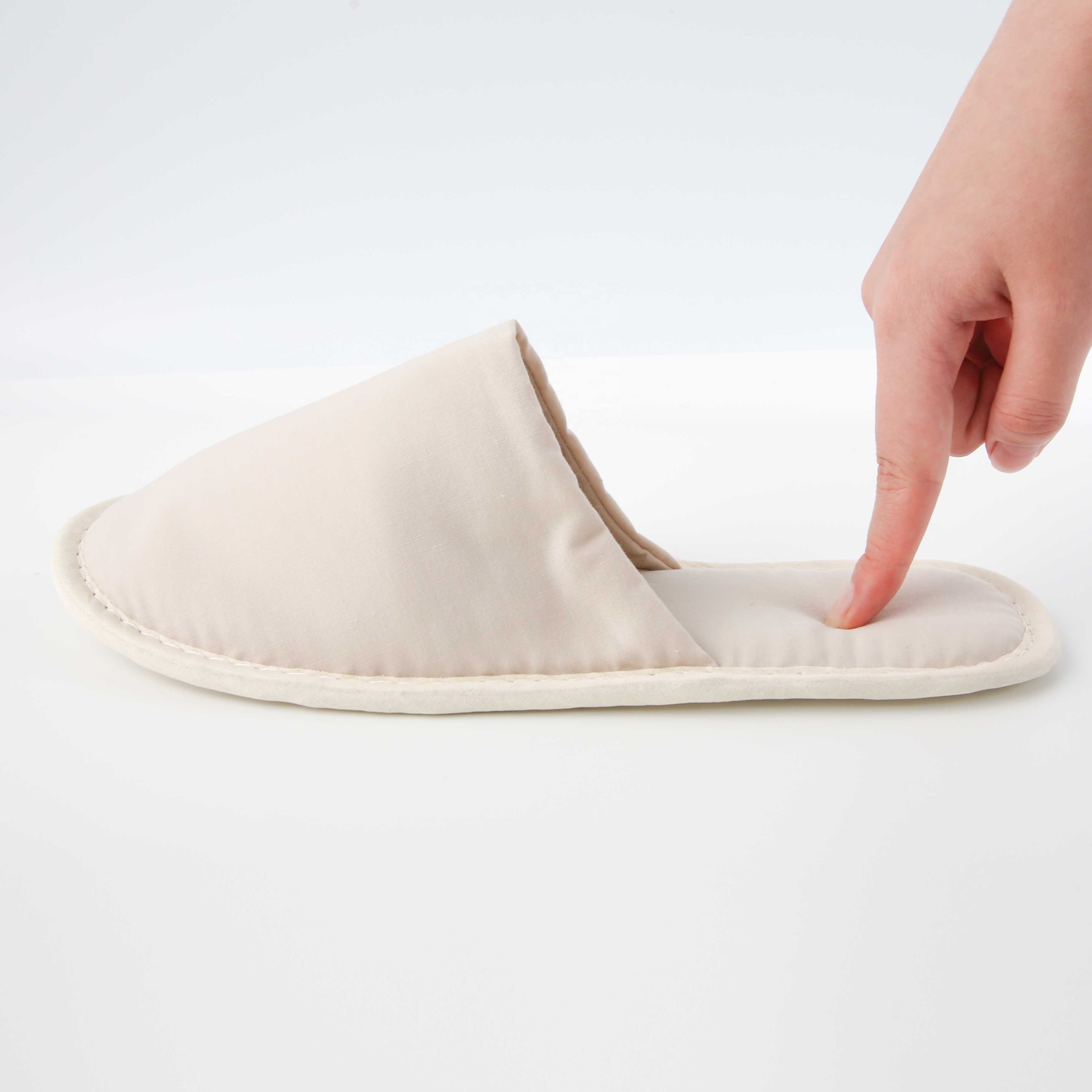 hotel slippers (10).jpg